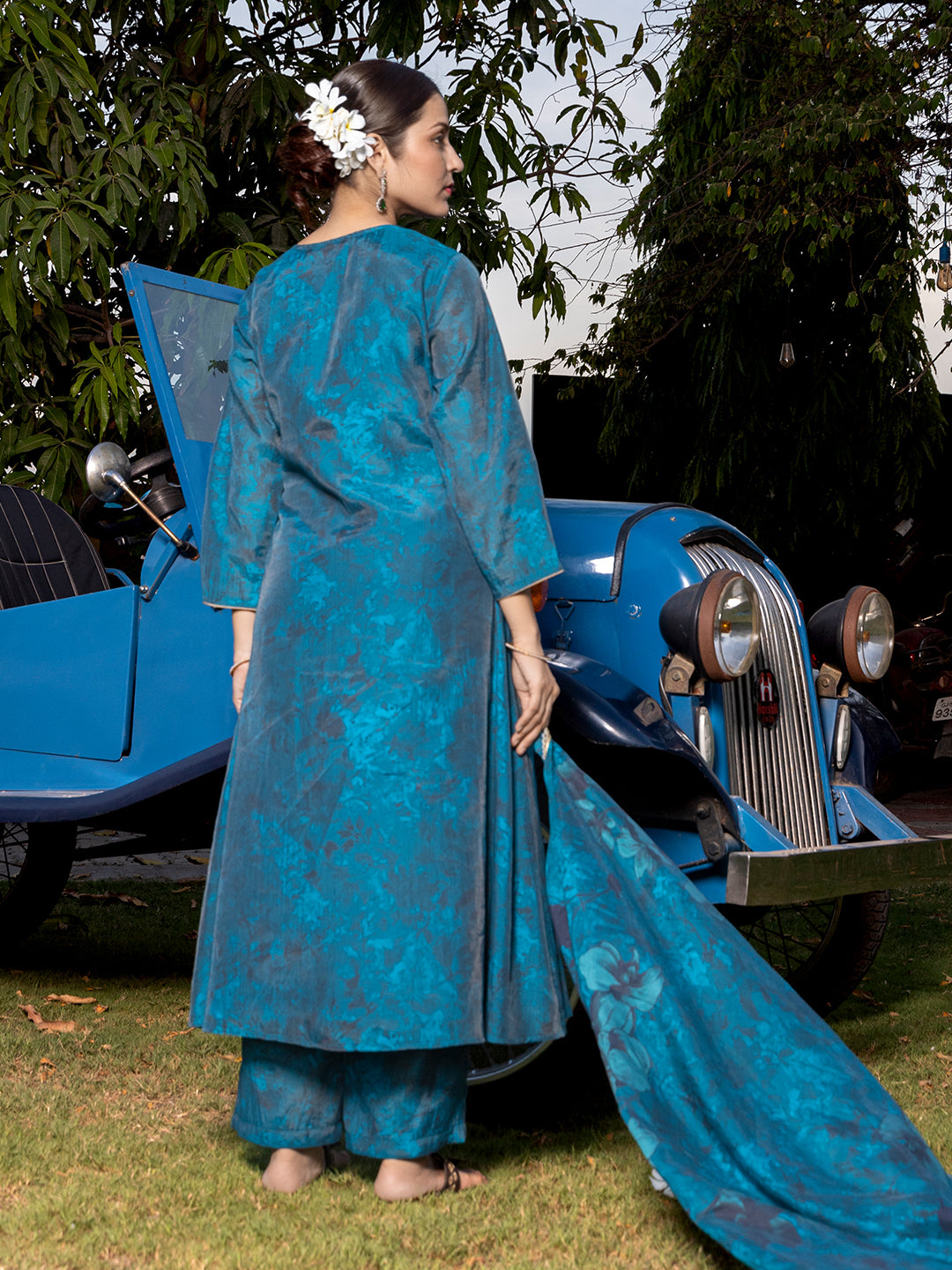 Cord work Chanderi Kurta Pant Set with Dupatta with Self - Design - Blue earthofab