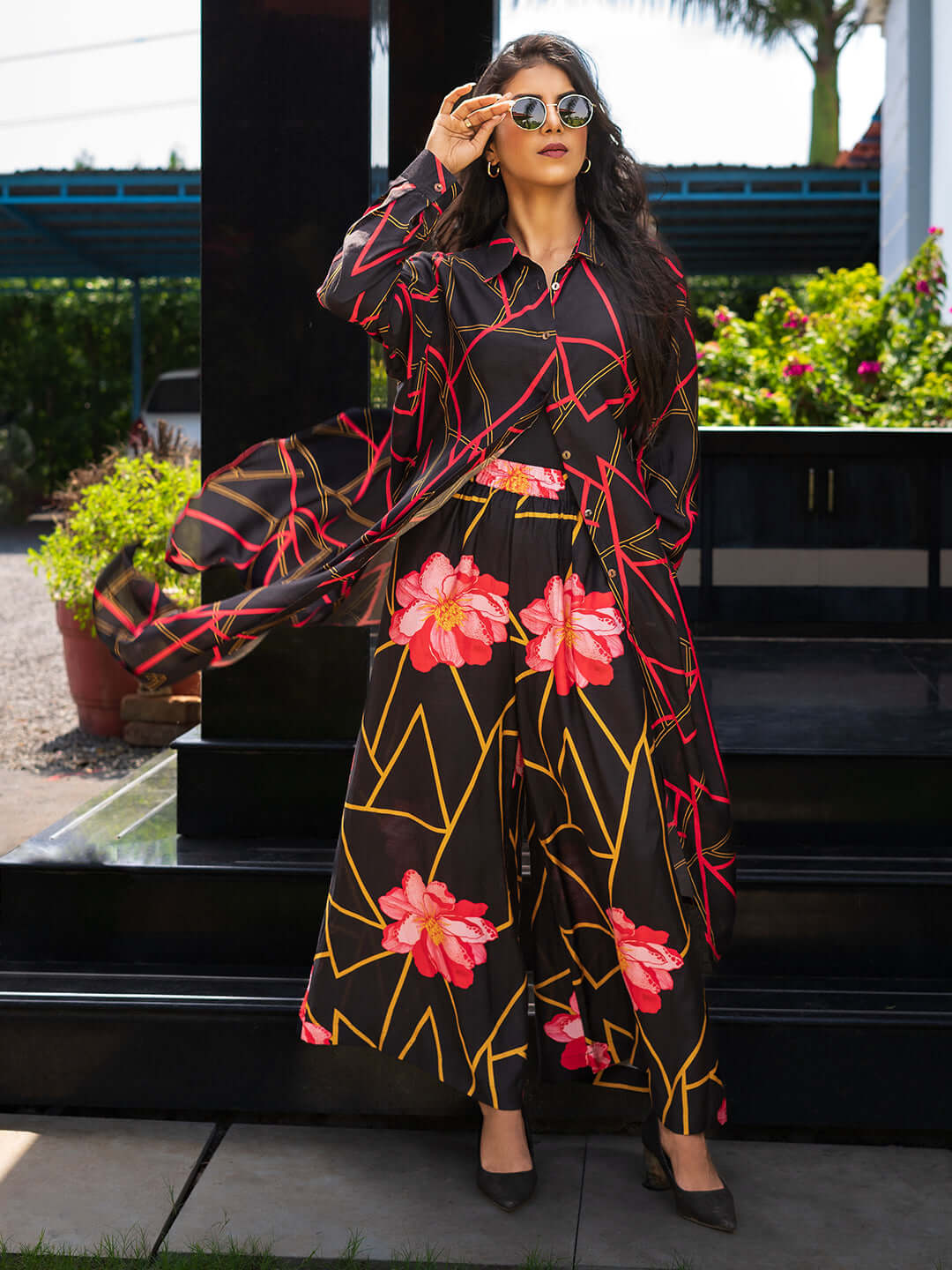 black and red floral print western style co-ord set,Maroon Color Abstract Floral Print