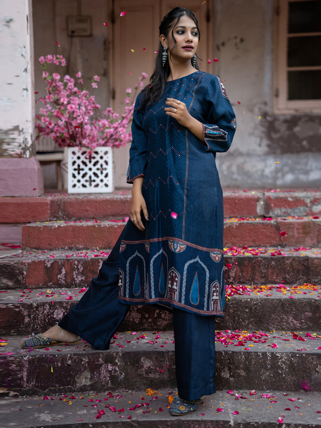 Mughal Door Art Kurta Set with Dupatta earthofab