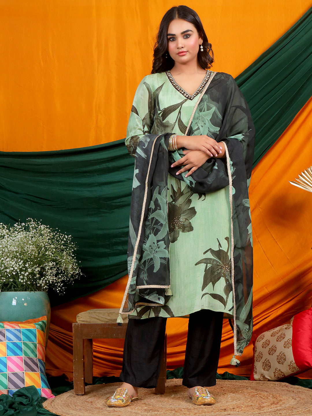 Flowar Printed Gold Jari Kurta Pant Set with Dupatta with Hand Work - Pista Green earthofab