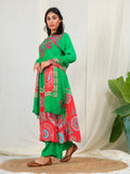 Bold Paisley Based Natural Crepe Kurta Pant Set with Hand Work - Green earthofab