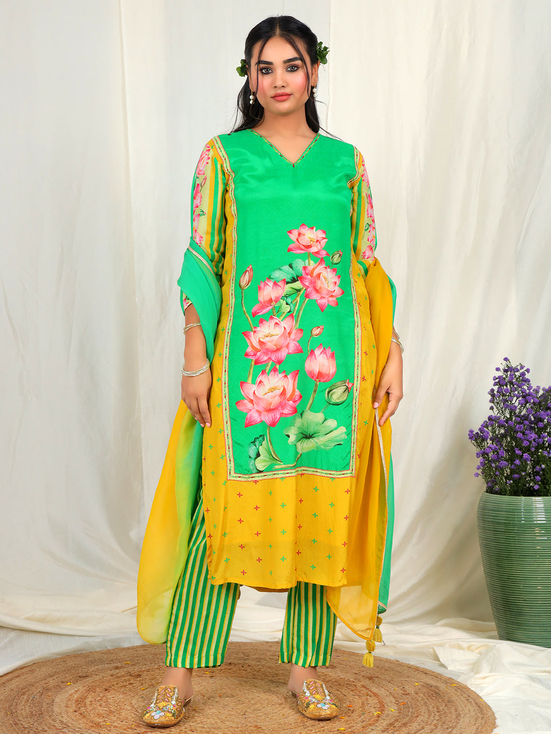 Floral Print Muslin Crepe Kurta Pant Set with Dupatta with Hand Work - Green earthofab