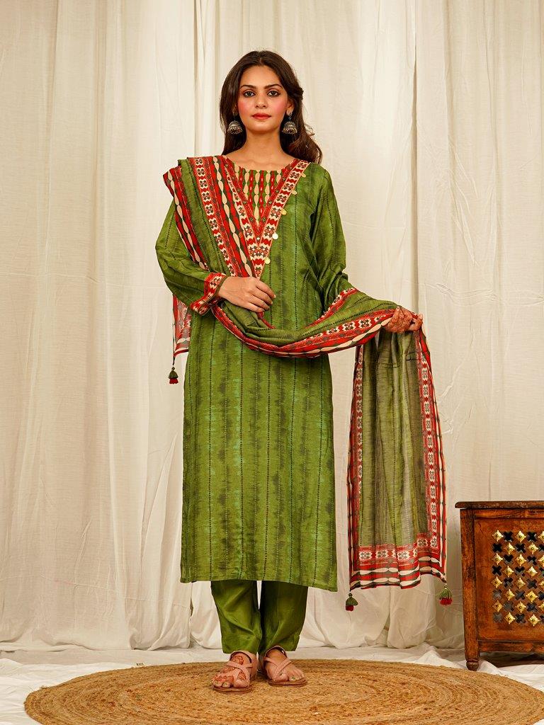 Ikkat print Muslin Crepe Kurta Pant Set with Dupatta with Hand Work - Green earthofab