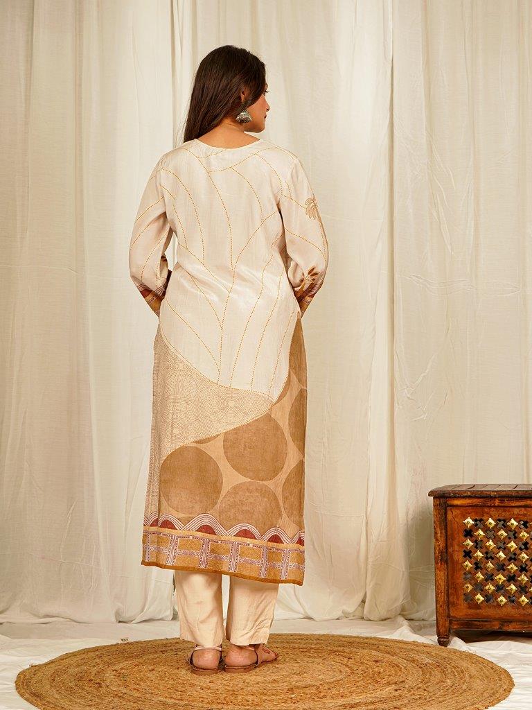 Geomatric Print Muslin Crepe Kurta Pant Set with Dupatta with Hand Embroidery - Off-white earthofab