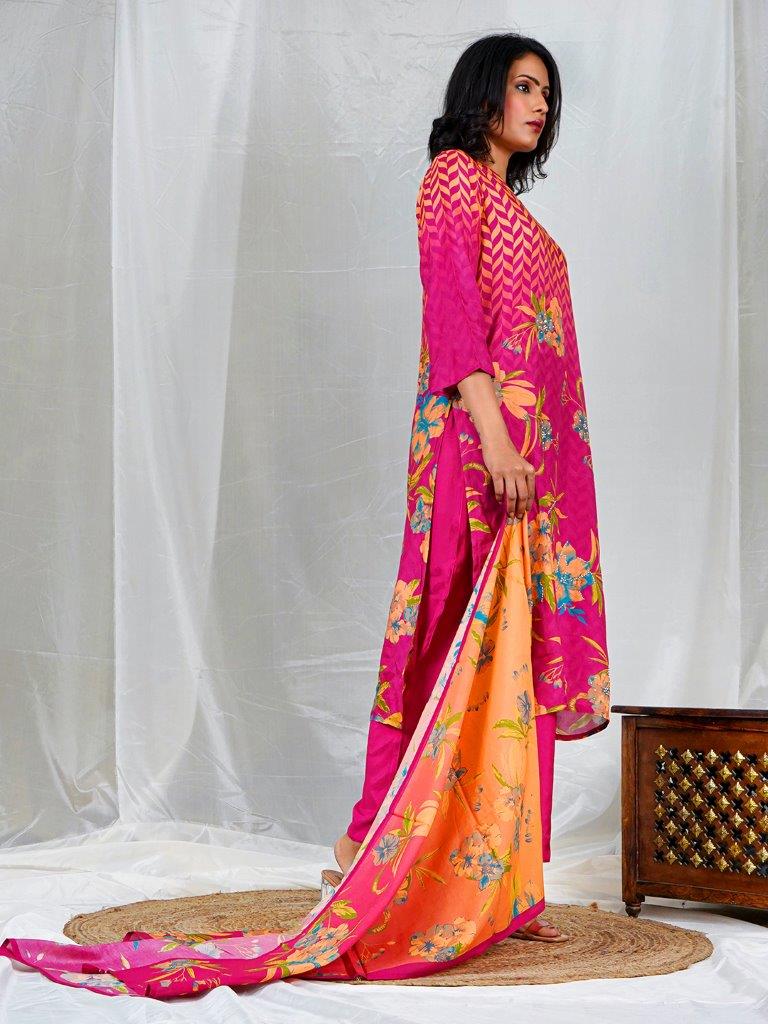 Magenta Floral Printed Kurta Set with Handwork